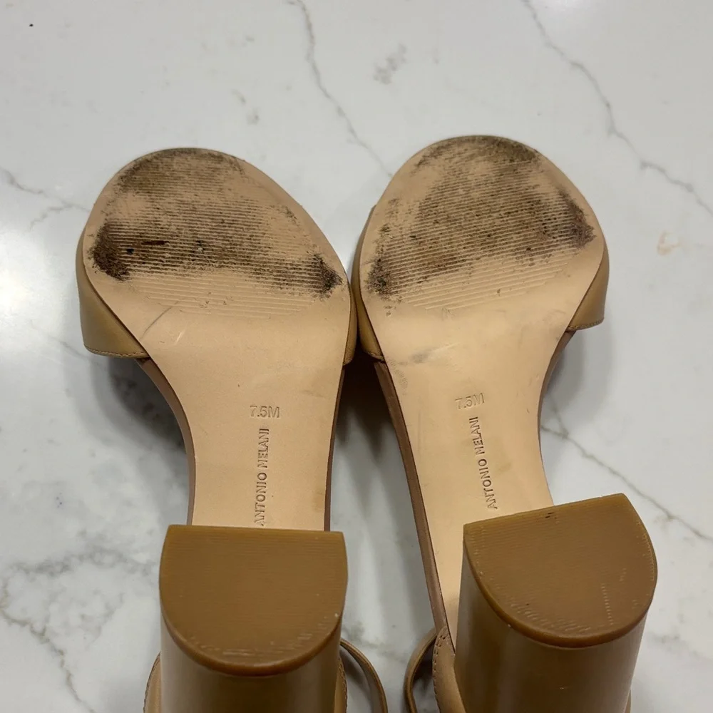 ANTONIO MELANI Tan Block Heel Sandals with Ankle Strap and Buckle